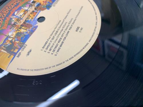 KISS 日本盤LPレコード 7枚 s-l400.png